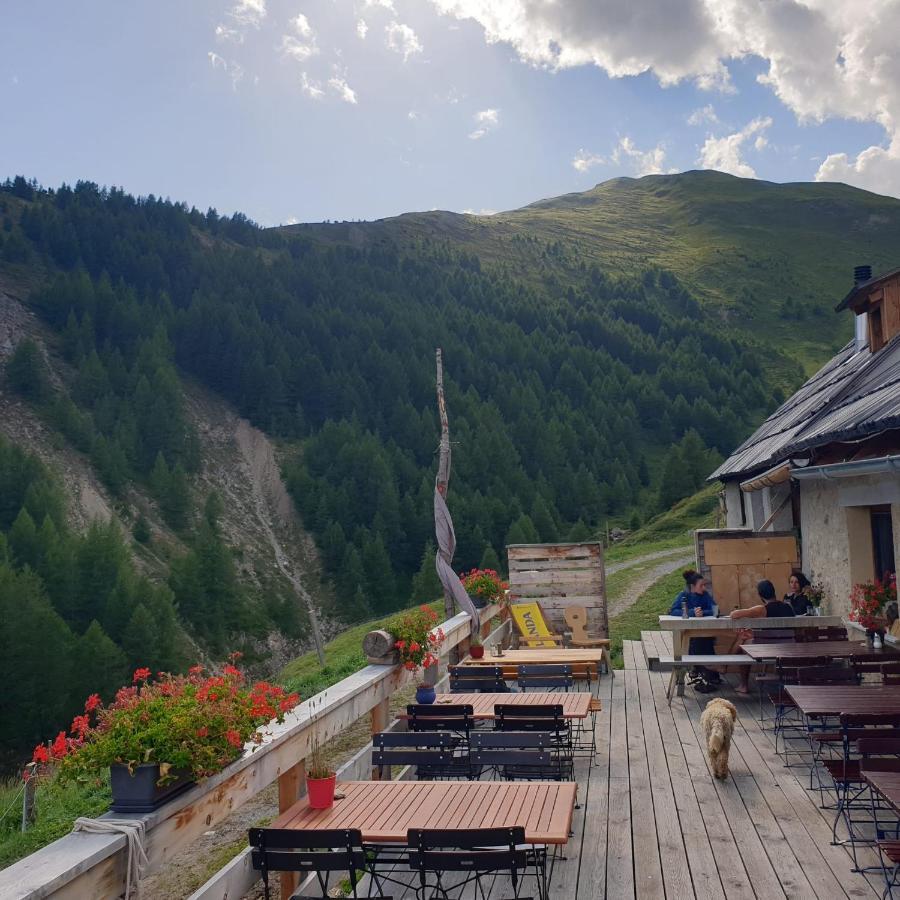 Madulain Alp Es-Cha Dadour B&B 외부 사진