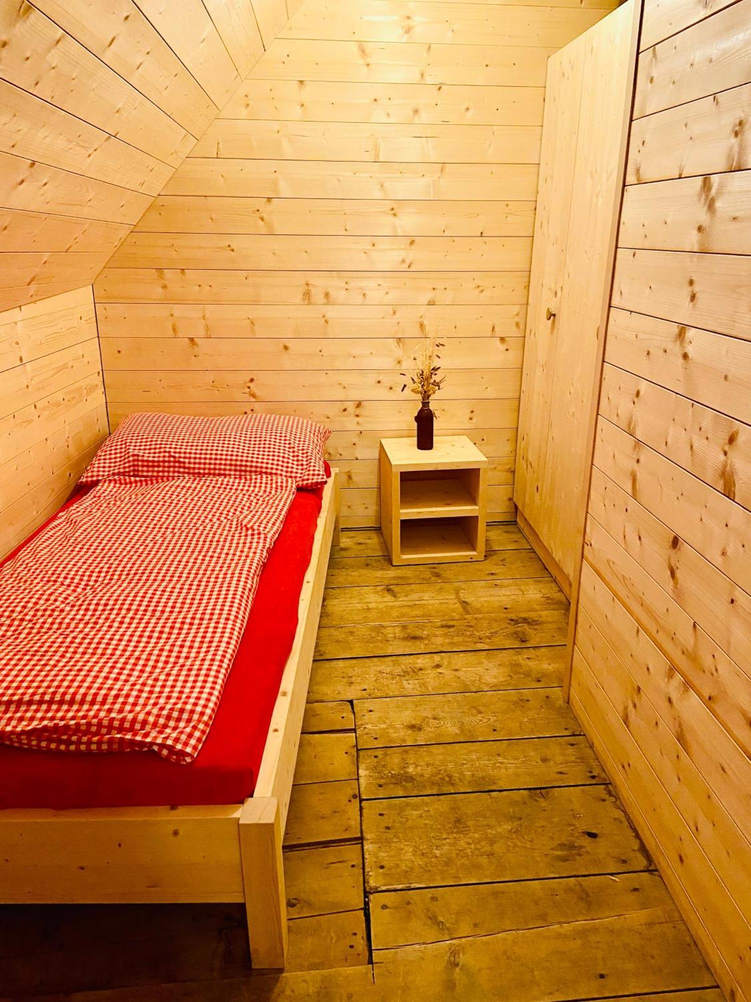 Madulain Alp Es-Cha Dadour B&B 외부 사진