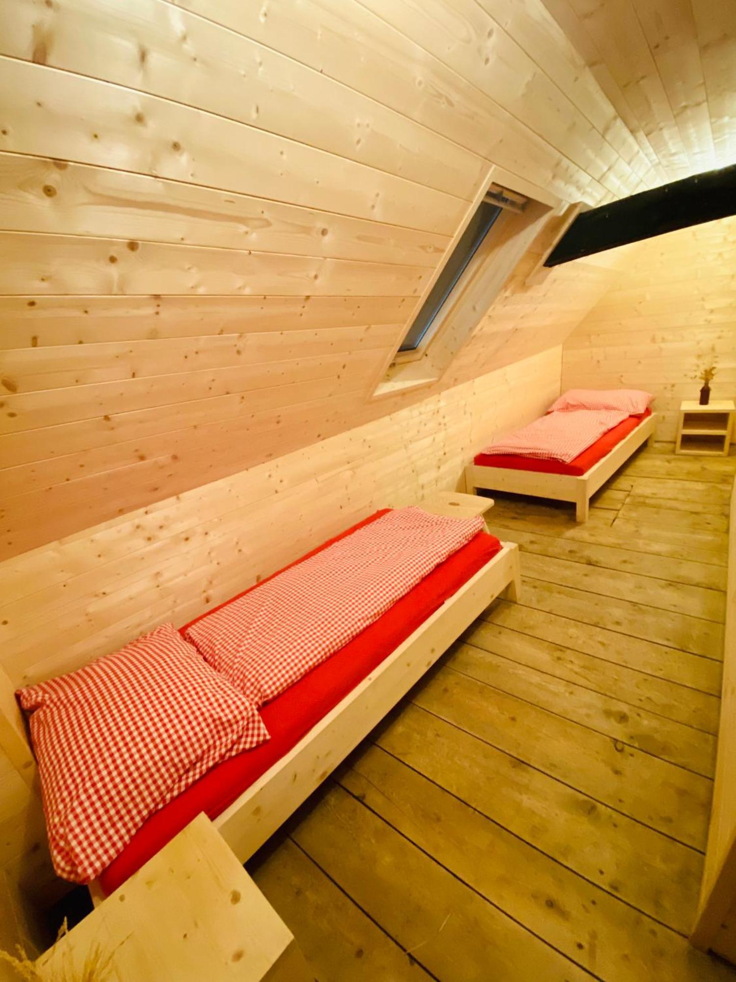 Madulain Alp Es-Cha Dadour B&B 외부 사진
